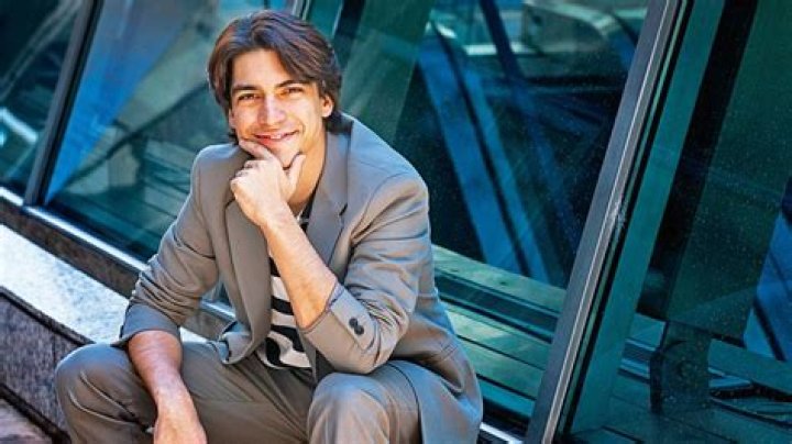 Agustin Sullivan