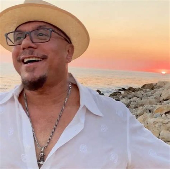All About Howard Hewett Four failed Marriages