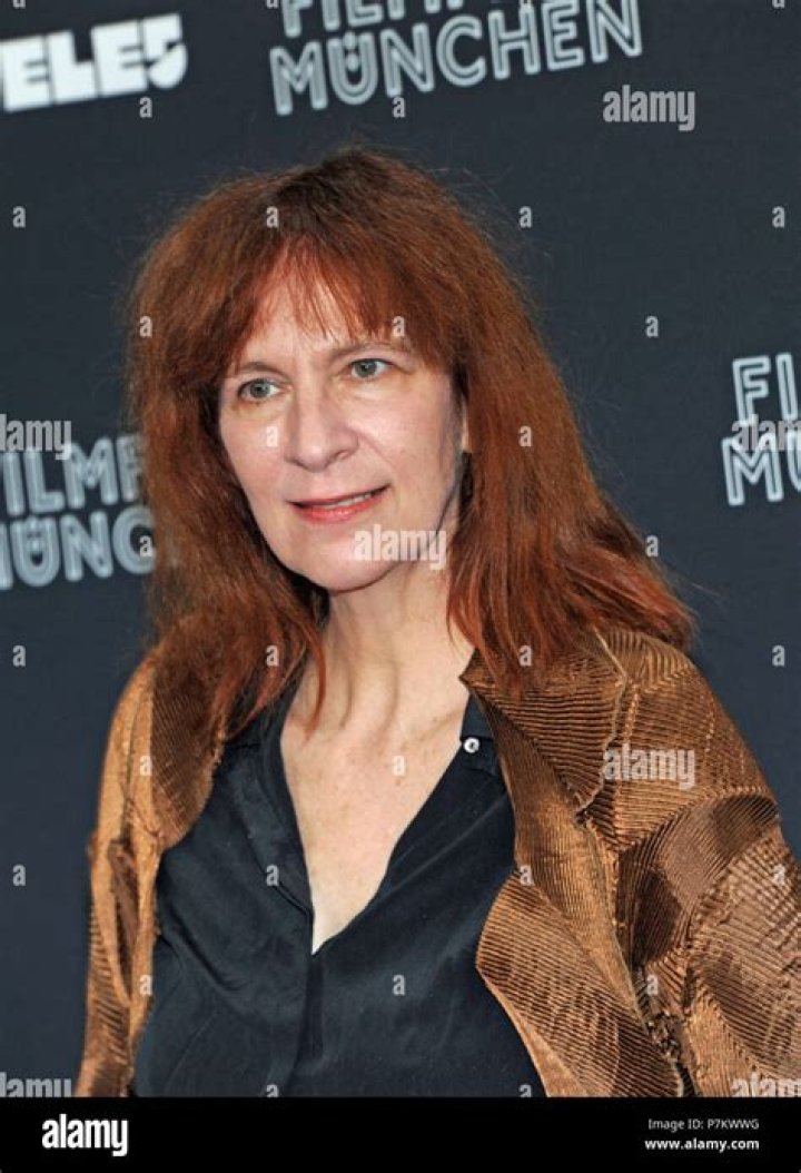 Amanda Plummer