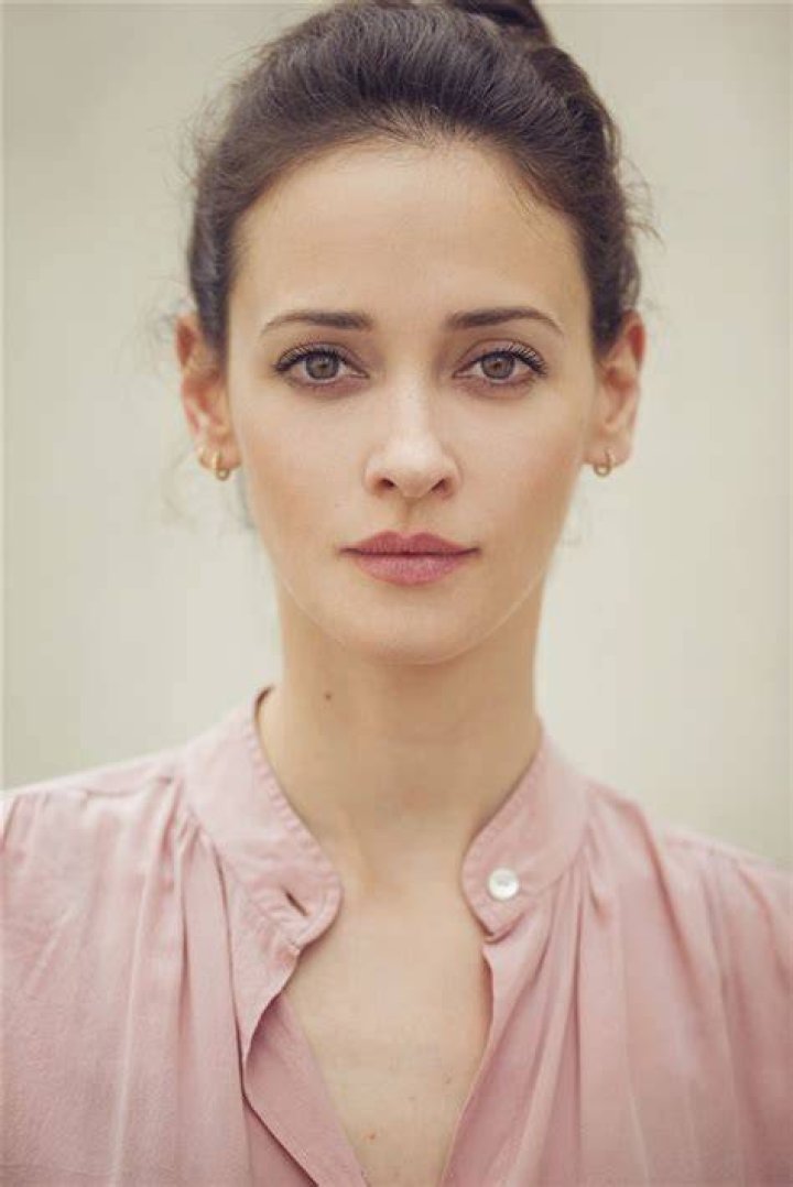 Anne Serra