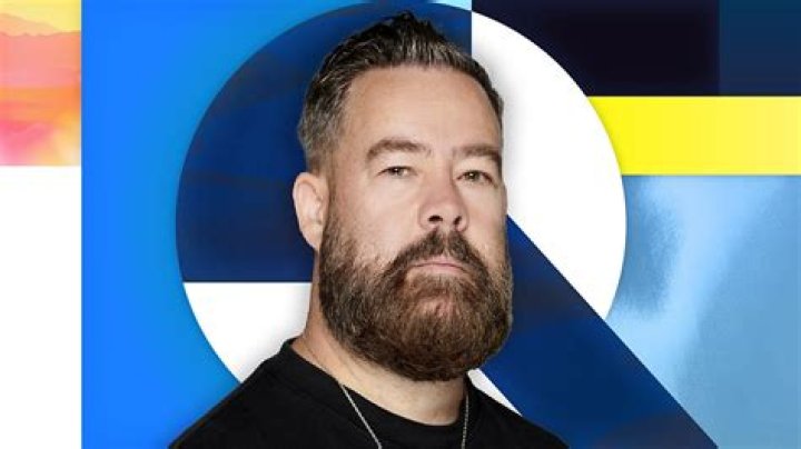Daniel P Carter