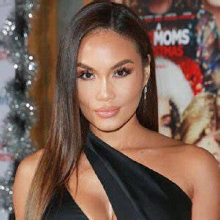 Daphne Joy Wiki, Son, Net Worth, Feet, Age, Height