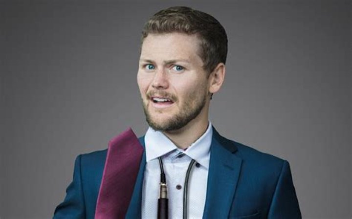 Drew Lynch
