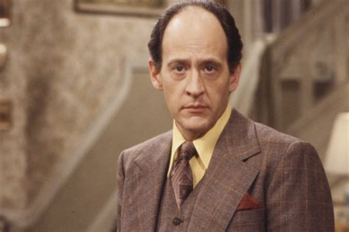 Earl Boen