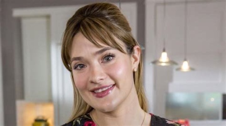 Eva Bourne