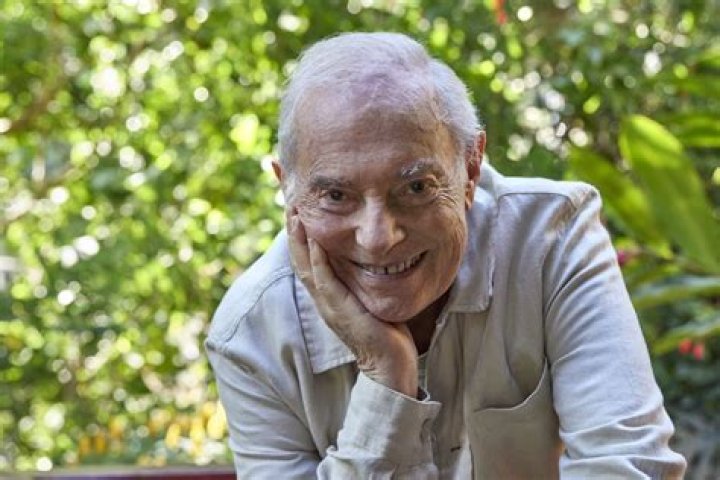 Francis Hime