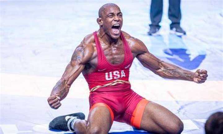 J’den Cox