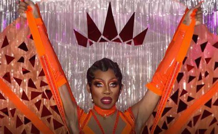 Jaida Essence Hall