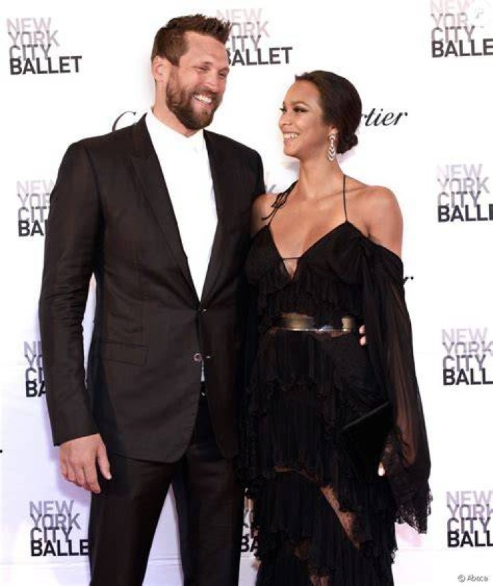 Jared Homan, Lais Ribeiro's Boyfriend