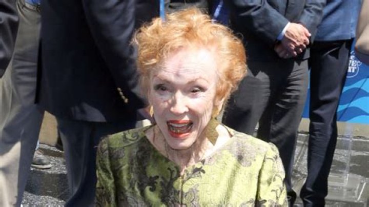 Jeraldine Saunders