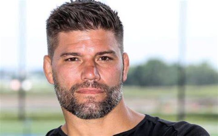 Josh Thomson