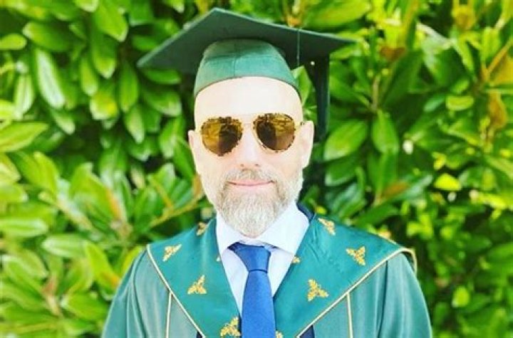 Kahn Morbee