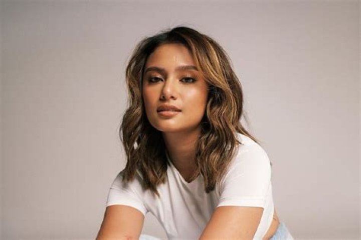Klea Pineda