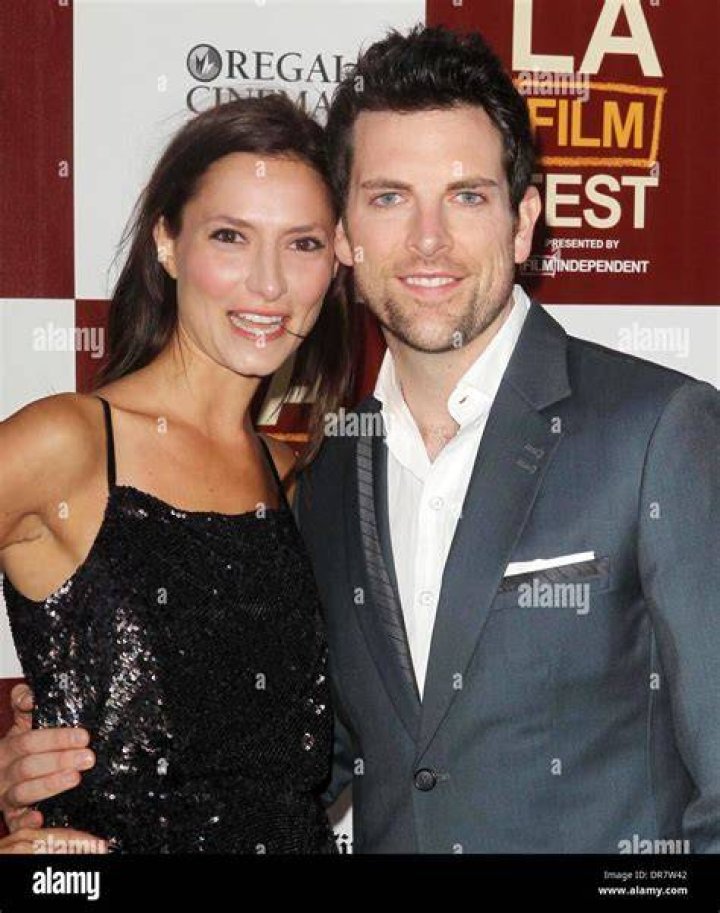 Laura Liz Perloe, Chris Mann's Wife