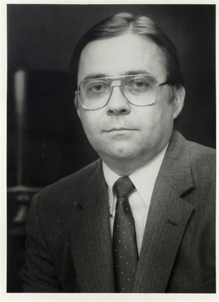 Lee M. Thomas