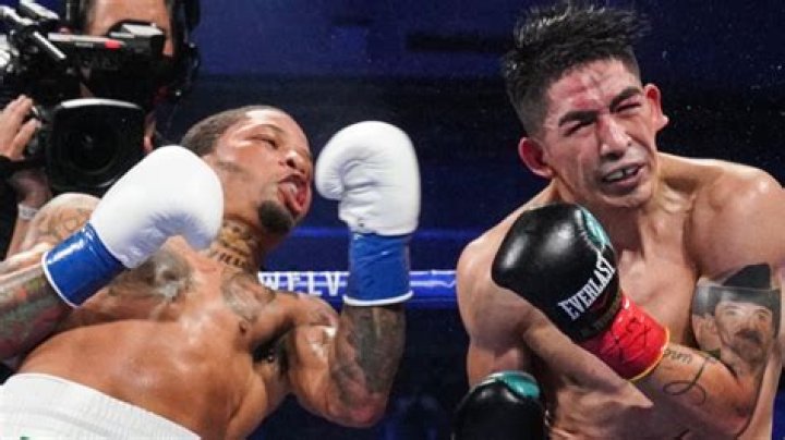Leo Santa Cruz