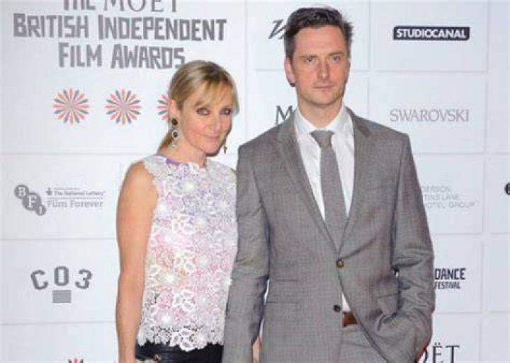 Lesley Sharp’s Husband: Who is Lesley Sharp Dating?