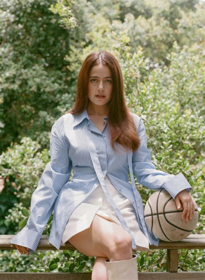 Molly Gordon