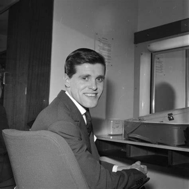 Ronnie Carroll