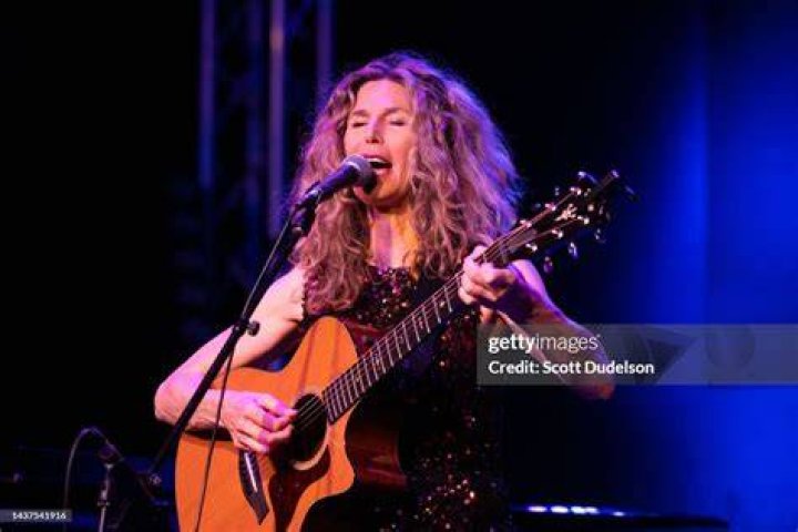 Sophie B. Hawkins