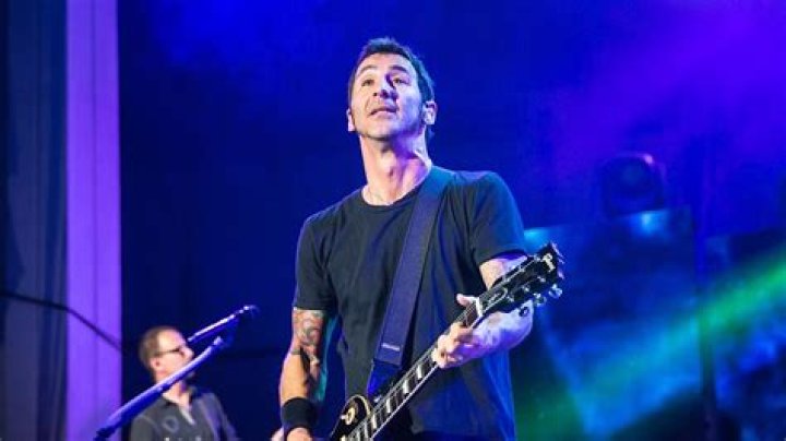 Sully Erna