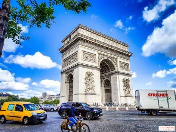 Triomphe du Global Touring et du Echo Award