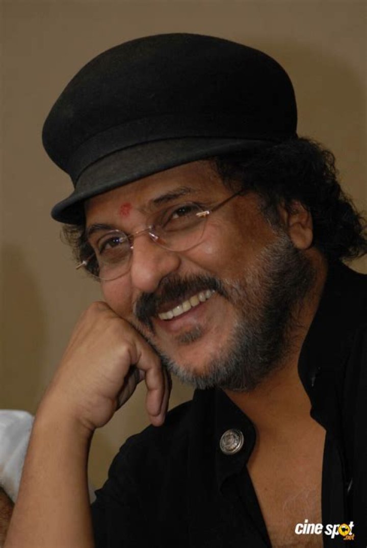 V Ravichandran