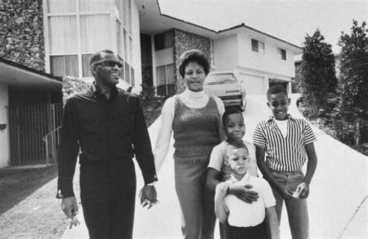 Della Beatrice Howard Robinson Who Is Della Beatrice Howard Robinson? Her Career, Marriage, Children, Net Worth