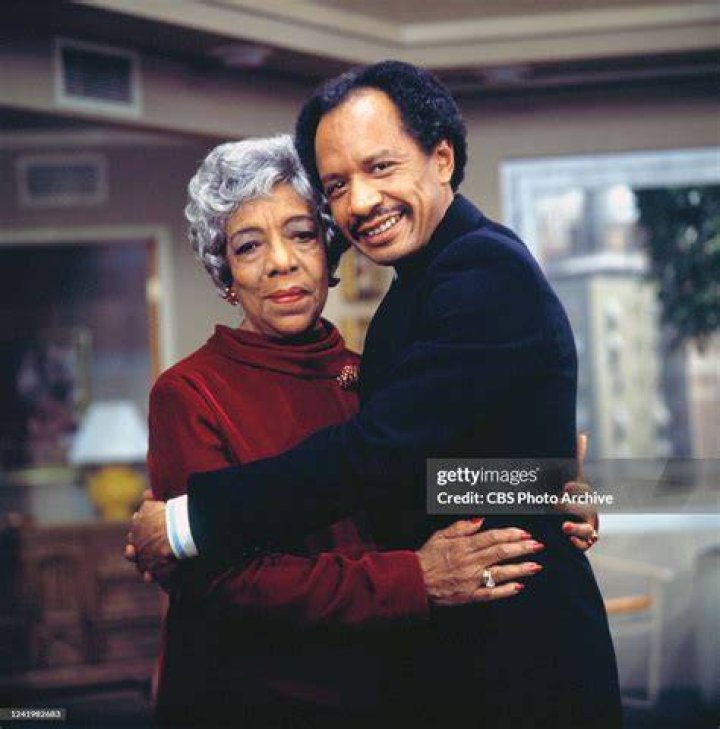 Zara Cully
